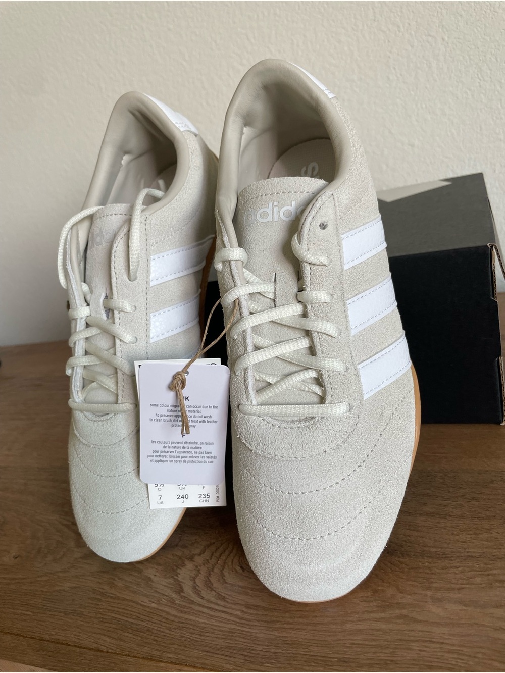 NWT Women’s Adidas “Grand Court Lo Sneaker” Size 7 - Picture 3 of 5